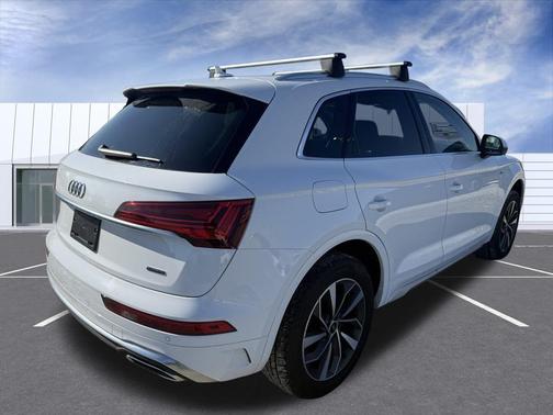 2024 Audi Q5 45 S line quattro Premium
