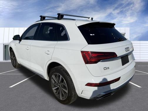 2024 Audi Q5 45 S line quattro Premium