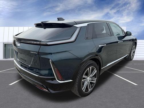2025 Cadillac LYRIQ Luxury