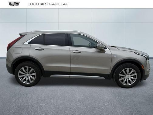 2022 Cadillac XT4 Premium Luxury