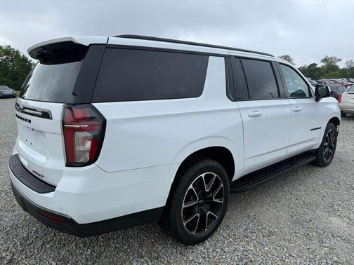 2021 Chevrolet Suburban RST