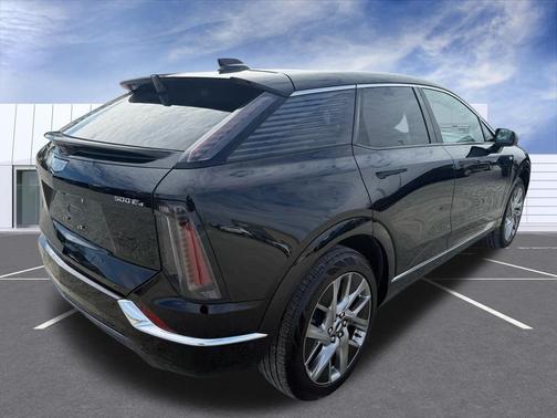2025 Cadillac OPTIQ Luxury
