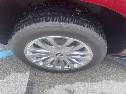 2023 Cadillac Escalade ESV Premium Luxury