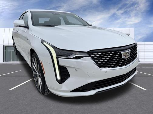 2023 Cadillac CT4 Premium Luxury