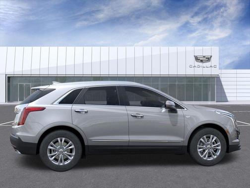 2026 Cadillac XT5 Luxury