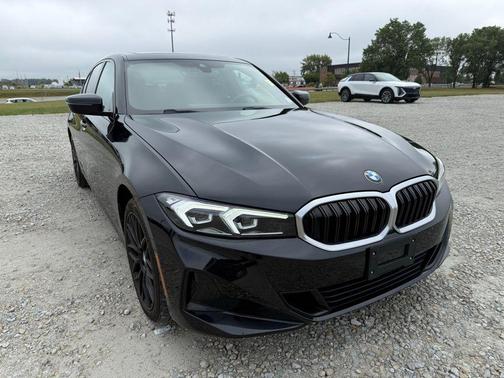 2023 BMW 330 i xDrive