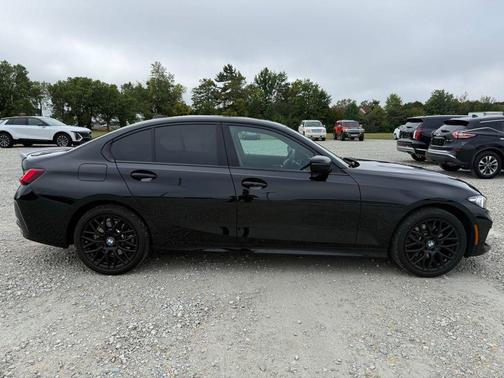 2023 BMW 330 i xDrive