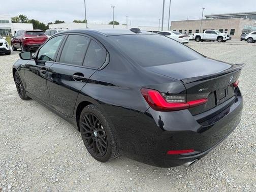 2023 BMW 330 i xDrive