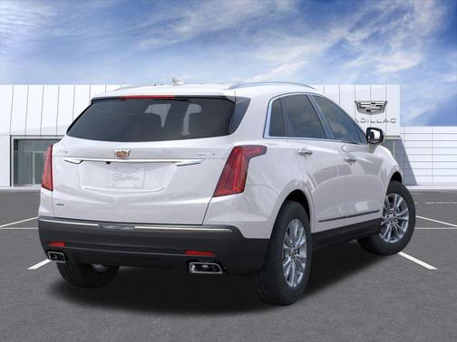 2026 Cadillac XT5 Luxury