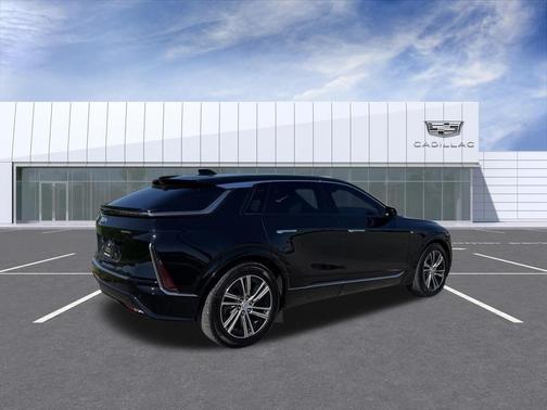 Stellar Black Metallic 2024 Cadillac LYRIQ Luxury