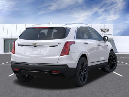 Crystal White Tri-Coat 2026 Cadillac XT5 Premium Luxury