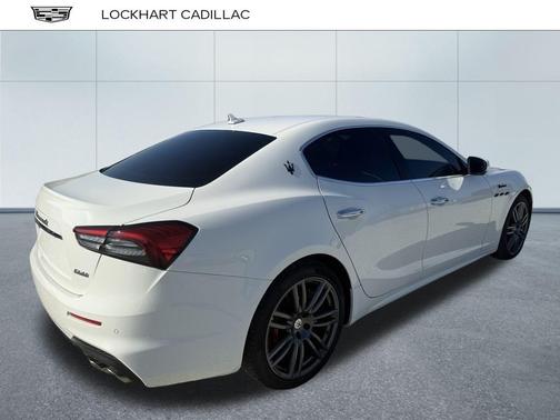 2022 Maserati Ghibli Modena Q4