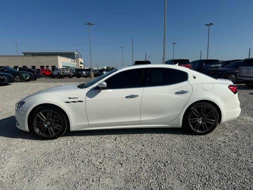 2022 Maserati Ghibli Modena Q4