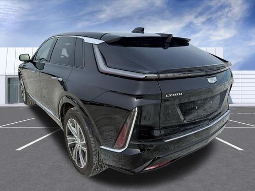 2024 Cadillac LYRIQ Luxury