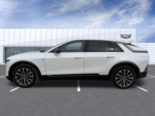 2024 Cadillac LYRIQ Sport