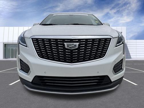 Crystal White Tri-Coat 2023 Cadillac XT5 Premium Luxury