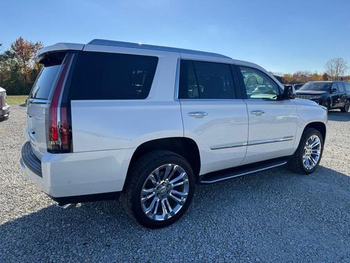 2018 Cadillac Escalade Luxury