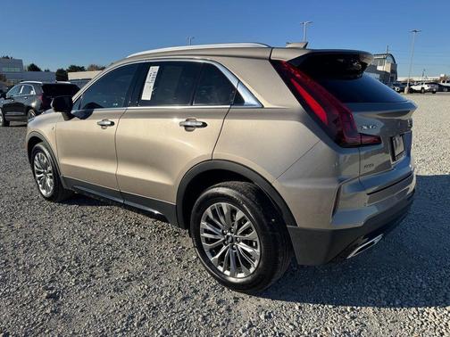 2025 Cadillac XT4 Premium Luxury