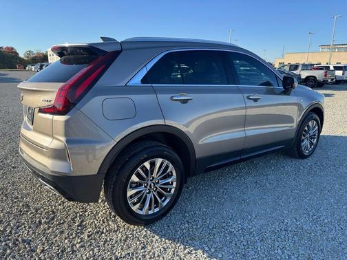 2025 Cadillac XT4 Premium Luxury