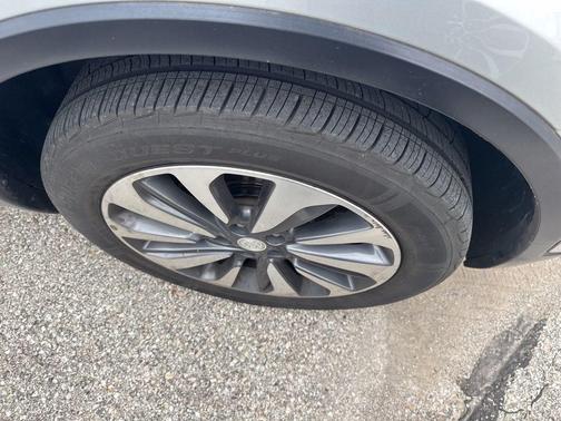 Quicksilver Metallic 2019 Buick Encore Essence
