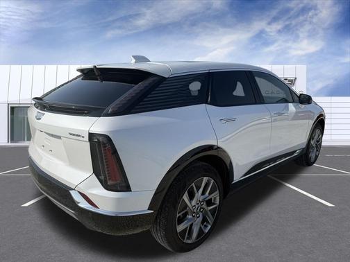 Crystal White Tri-Coat 2025 Cadillac OPTIQ Luxury