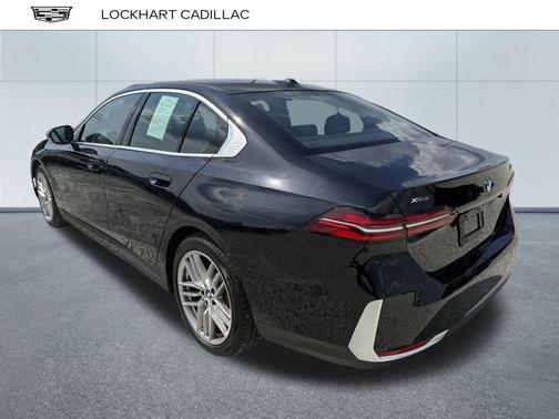 2024 BMW 530 i xDrive