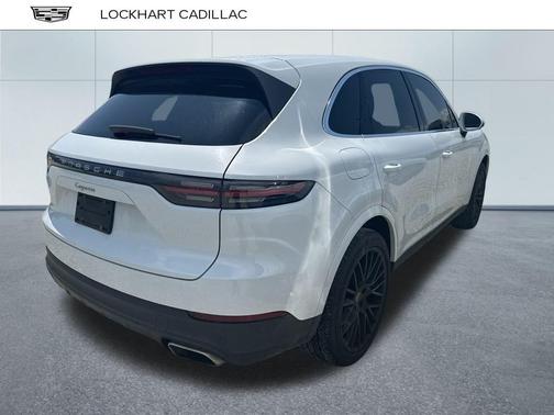 2022 Porsche Cayenne Base