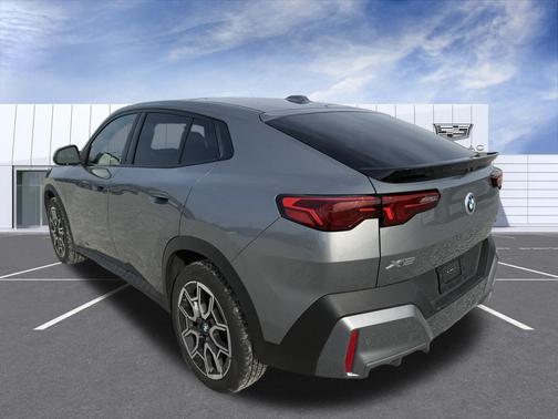 Gray Metallic 2025 BMW X2 xDrive28i