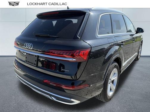 2024 Audi Q7 45 Premium Plus