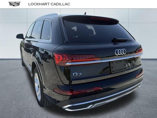 2024 Audi Q7 45 Premium Plus