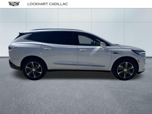 2022 Buick Enclave Essence