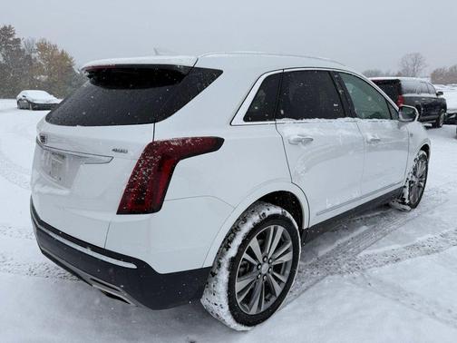 2025 Cadillac XT5 Premium Luxury