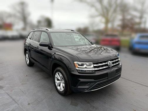 Deep Black 2018 Volkswagen Atlas 3.6L S