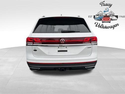 2026 Volkswagen Atlas 2.0T SE w/Technology 4MOTION