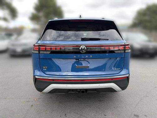 Mountain Lake Blue Metallic 2027 Volkswagen Atlas SE w/Technology