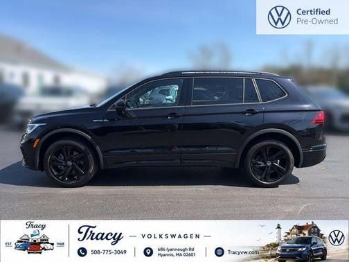 Deep Black 2024 Volkswagen Tiguan 2.0T SE R-Line Black 4MOTION