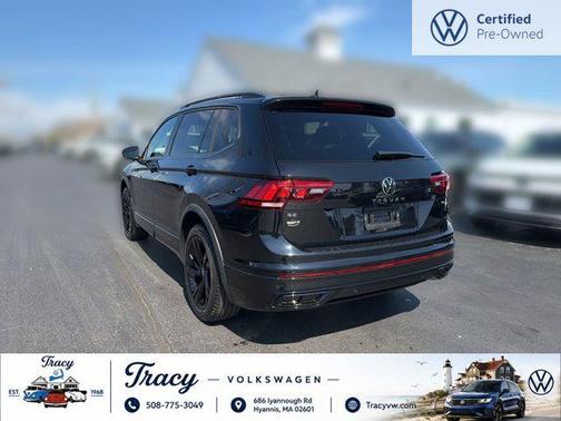 Deep Black 2024 Volkswagen Tiguan 2.0T SE R-Line Black 4MOTION