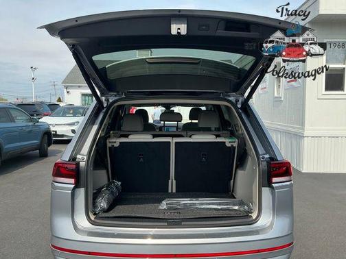 2025 Volkswagen Atlas 2.0T SEL Premium R-Line 4MOTION