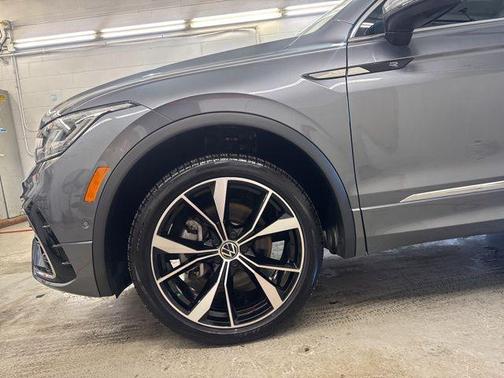 2023 Volkswagen Tiguan 2.0T SEL R-Line 4MOTION