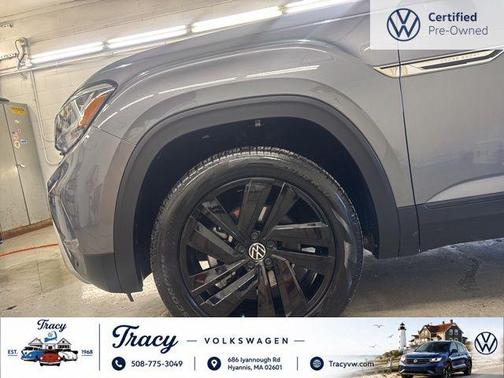 Platinum Gray Metallic 2023 Volkswagen Atlas Cross Sport 2.0T SE w/Technology 4MOTION