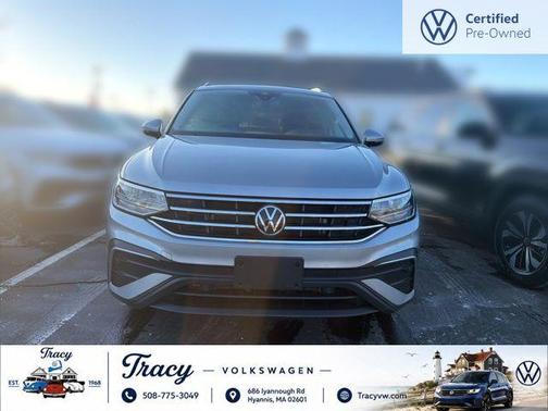 Pyrite Silver Metallic 2023 Volkswagen Tiguan 2.0T SE 4MOTION