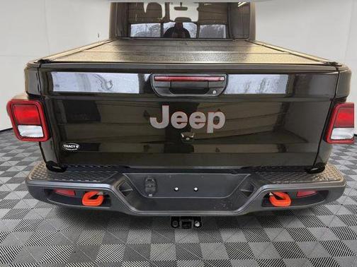 Black Clearcoat 2022 Jeep Gladiator Mojave 4x4