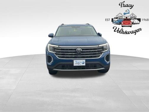 2025 Volkswagen Atlas 2.0T SE w/Technology 4MOTION