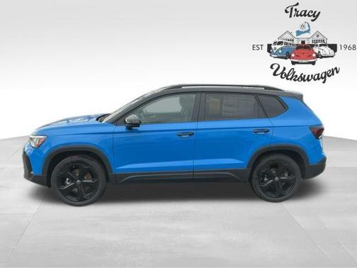 2025 Volkswagen Taos 1.5T SE Black