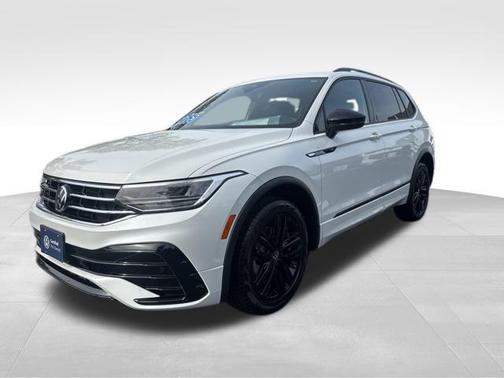 2022 Volkswagen Tiguan 2.0T SE R-Line Black 4MOTION