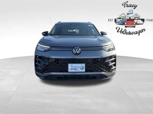 2026 Volkswagen Tiguan 2.0T SE R-Line Black 4MOTION