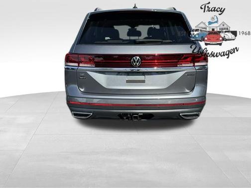 2025 Volkswagen Atlas 2.0T SE w/Technology 4MOTION