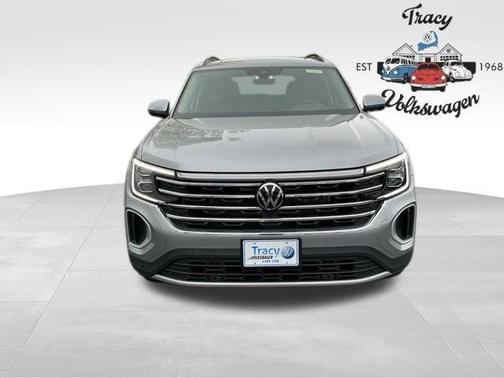 2025 Volkswagen Atlas 2.0T SE w/Technology 4MOTION