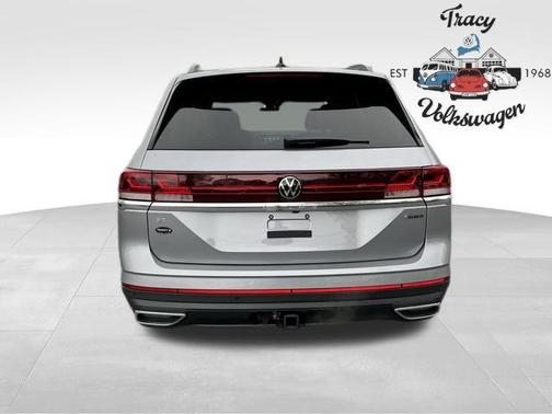 2025 Volkswagen Atlas 2.0T SE w/Technology 4MOTION
