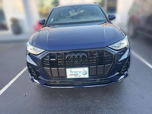 Navarra Blue Metallic 2024 Audi Q3 45 S line Premium Plus